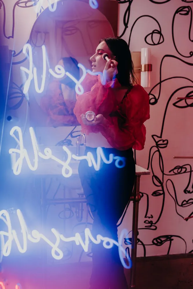 How Unique Sound Choices Define Billie Eilish's Signature Style